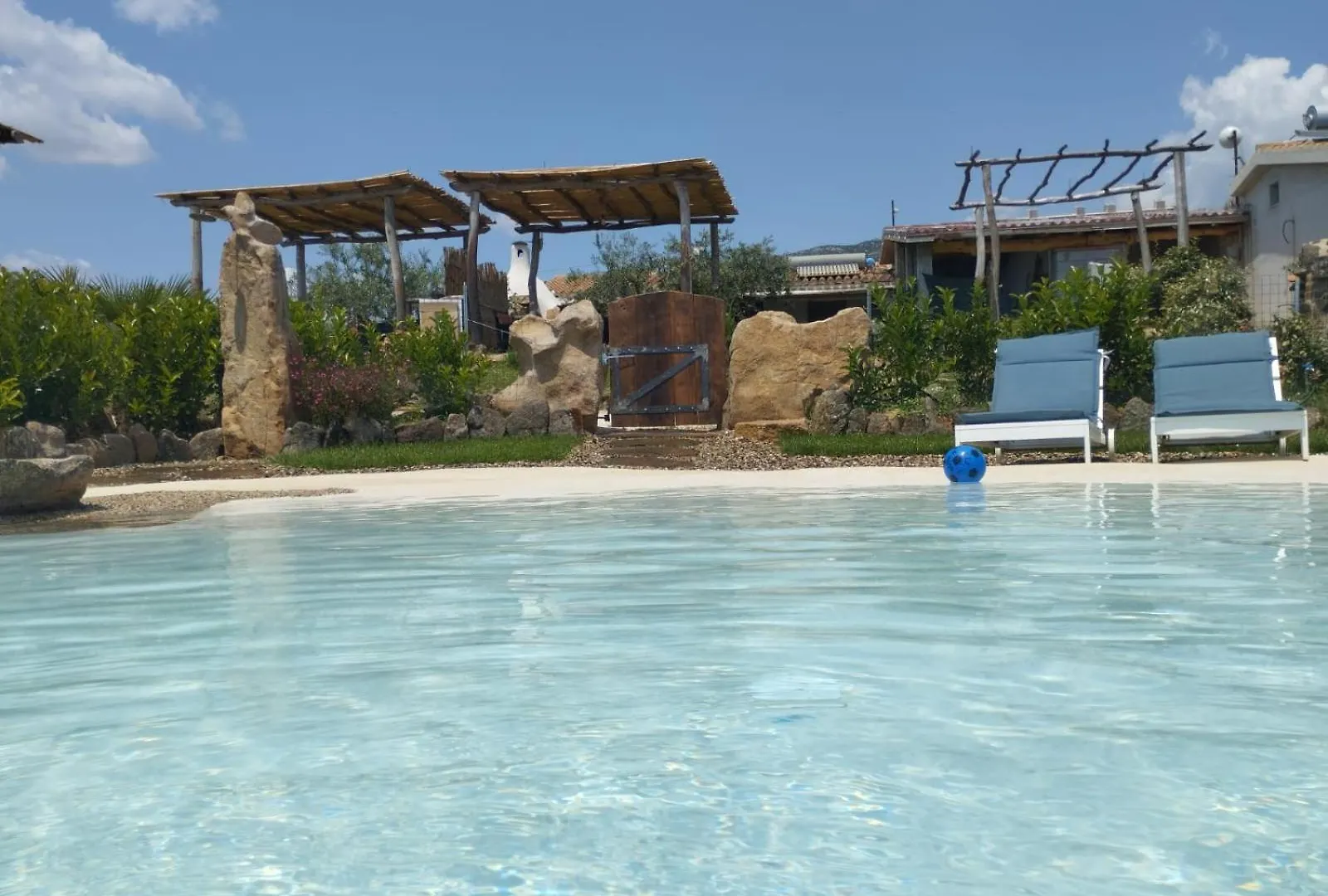 Вилла Cuccuru Relax - A Iun Q9882 Орозеи 0*,